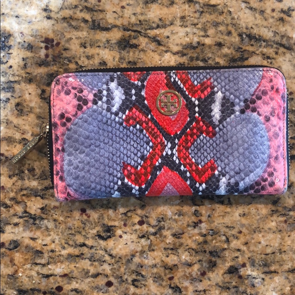 Tory Burch wallet